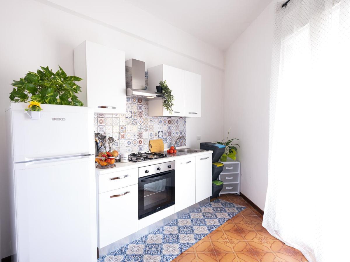 " Limoncello" Appartamento A 150 M Dal Mare ! Perfetto Per Famiglie E Coppie Alcamo Exterior foto