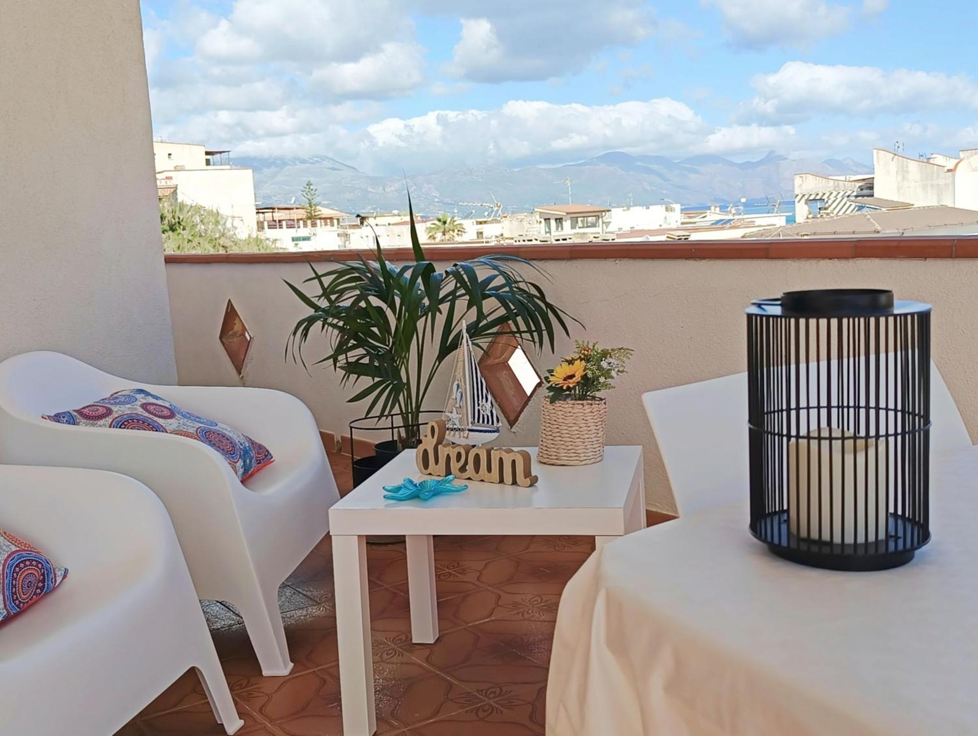 " Limoncello" Appartamento A 150 M Dal Mare ! Perfetto Per Famiglie E Coppie Alcamo Exterior foto